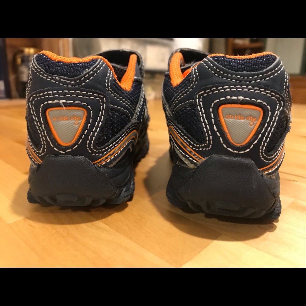 Stride Rite 8.5 - Picture 6 of 6